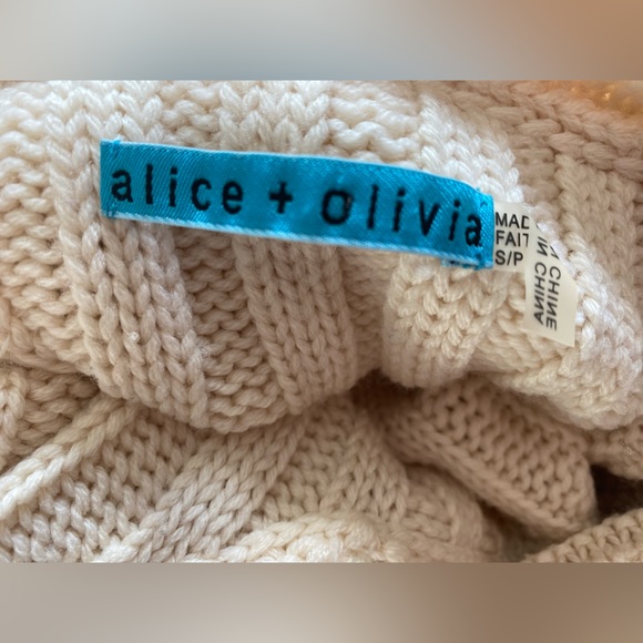 Alice+Olivia 100% Merino Wool Cowl Neck Printed Knit Long Sweater Size Small - Picture 7 of 10